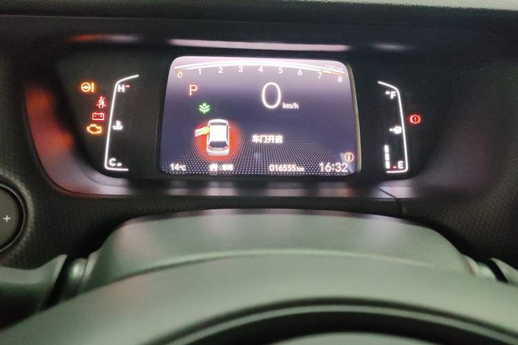 Used Honda Fit 2022 1.5L CVT Trendy Sunroof Edition Odometer Close Up