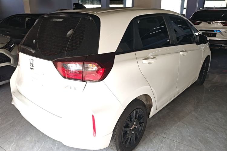 Used Honda Fit 2022 1.5L CVT Trendy Sunroof Edition Rear Right 45 Deg
