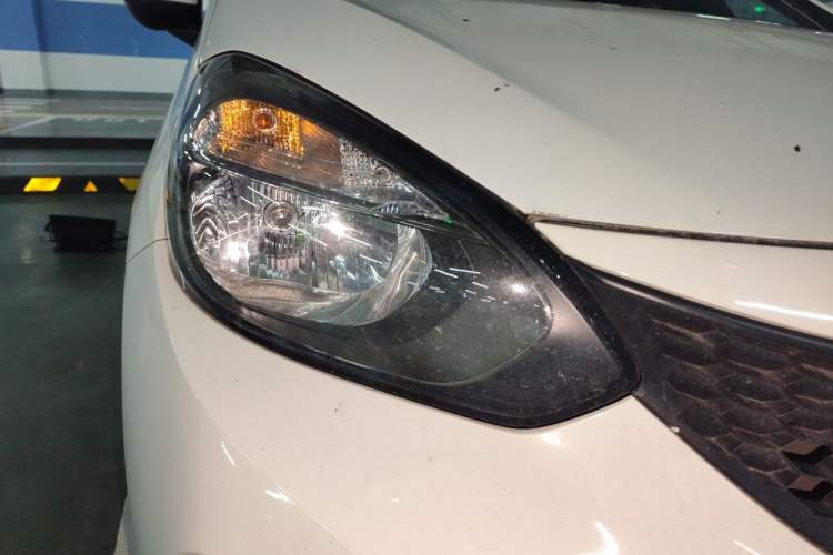 Used Honda Fit 2022 1.5L CVT Trendy Sunroof Edition Right Front Headlight