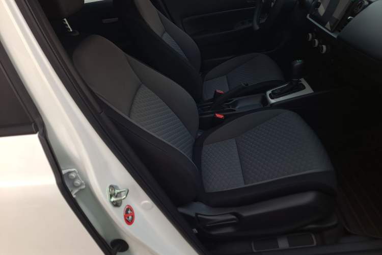 Used Honda Fit 2022 1.5L CVT Trendy Sunroof Edition Right Front Seat