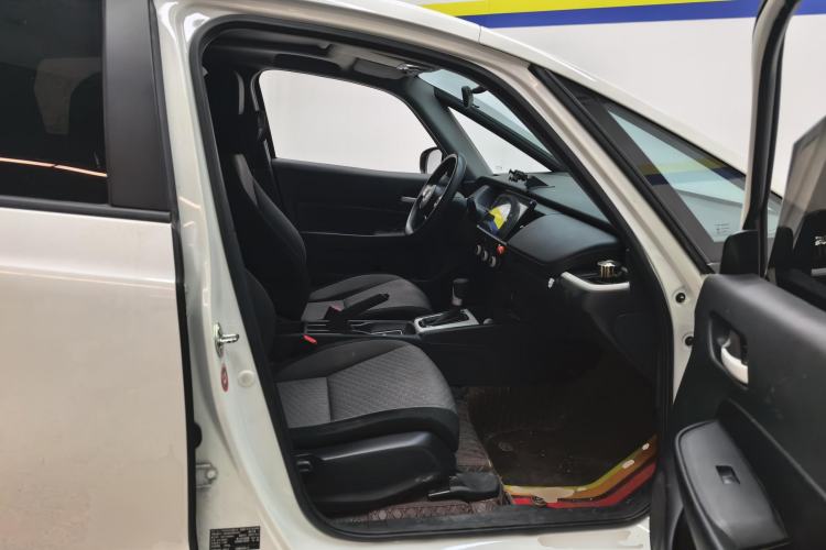 Used Honda Fit 2022 1.5L CVT Trendy Sunroof Edition Right Front Seat
