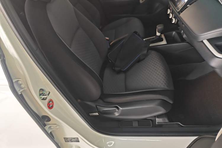Used Honda Fit 2022 1.5L CVT Trendy Sunroof Edition Right Front Seat