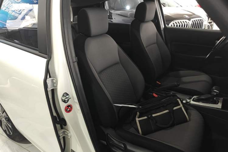 Used Honda Fit 2022 1.5L CVT Trendy Sunroof Edition Right Front Seat