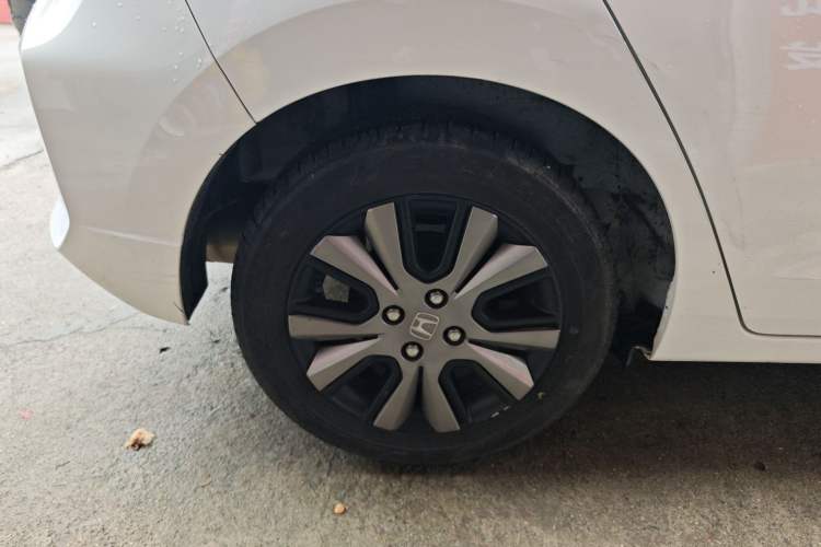 Used Honda Fit 2022 1.5L CVT Trendy Sunroof Edition Right Rear Wheel Hub