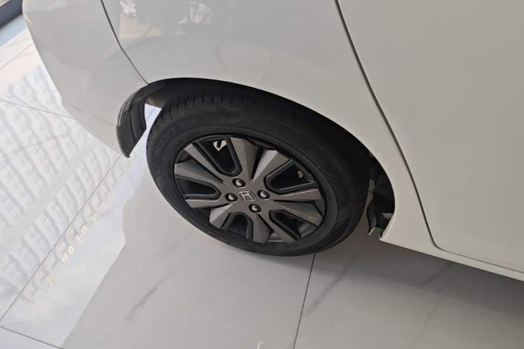 Used Honda Fit 2022 1.5L CVT Trendy Sunroof Edition Right Rear Wheel Hub