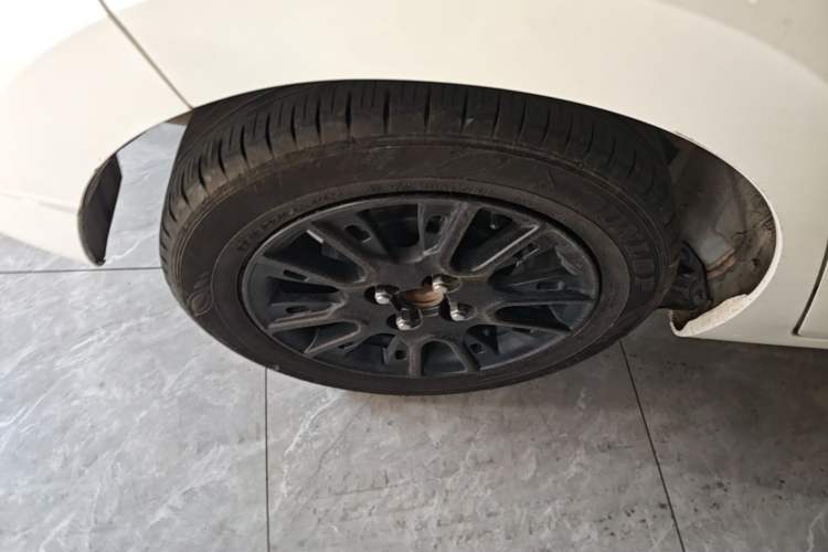 Used Honda Fit 2022 1.5L CVT Trendy Sunroof Edition Right Rear Wheel Hub