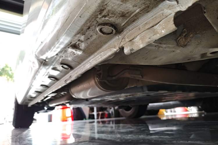 Used Honda Fit 2022 1.5L CVT Trendy Sunroof Edition Right Side Sill