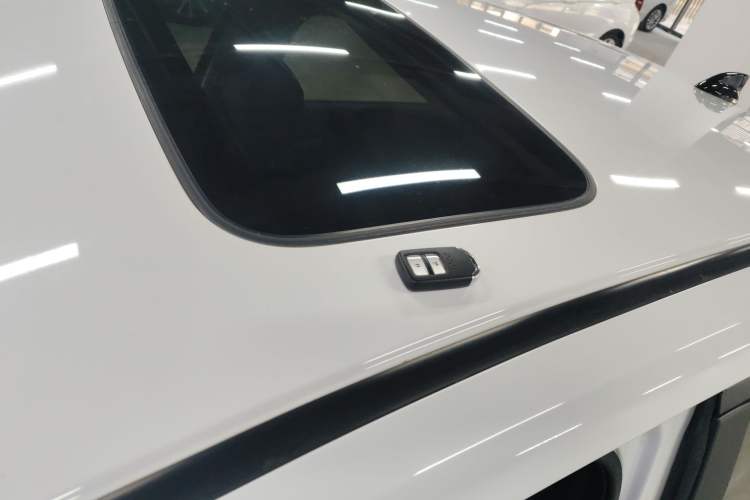 Used Honda Fit 2022 1.5L CVT Trendy Sunroof Edition Roof