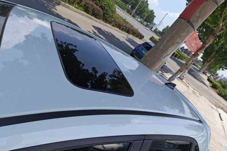 Used Honda Fit 2022 1.5L CVT Trendy Sunroof Edition Roof