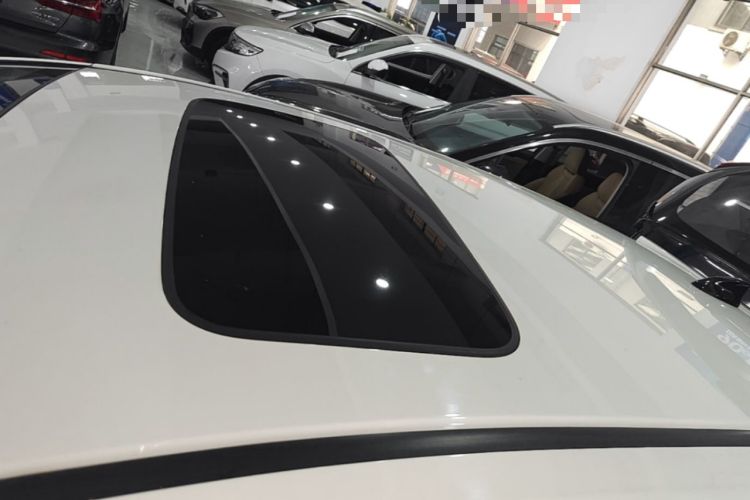 Used Honda Fit 2022 1.5L CVT Trendy Sunroof Edition Roof