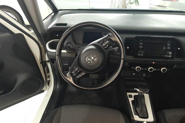 Used Honda Fit 2022 1.5L CVT Trendy Sunroof Edition Steering Wheel