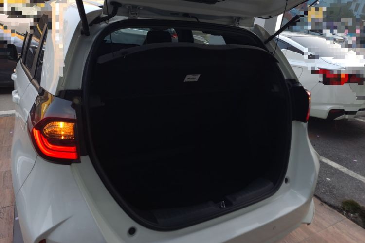Used Honda Fit 2022 1.5L CVT Trendy Sunroof Edition Trunk