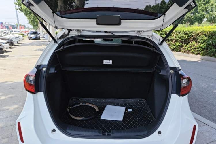 Used Honda Fit 2022 1.5L CVT Trendy Sunroof Edition Trunk