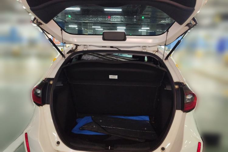 Used Honda Fit 2022 1.5L CVT Trendy Sunroof Edition Trunk
