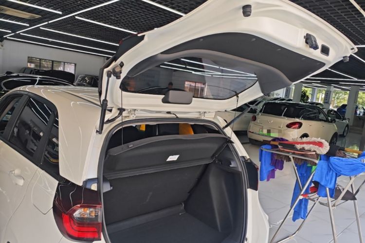 Used Honda Fit 2022 1.5L CVT Trendy Sunroof Edition Trunk