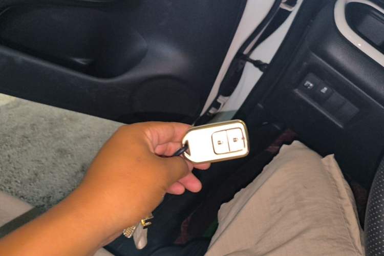 Used Honda Fit 2022 1.5L CVT Trendy Sunroof Edition Vehicle Key