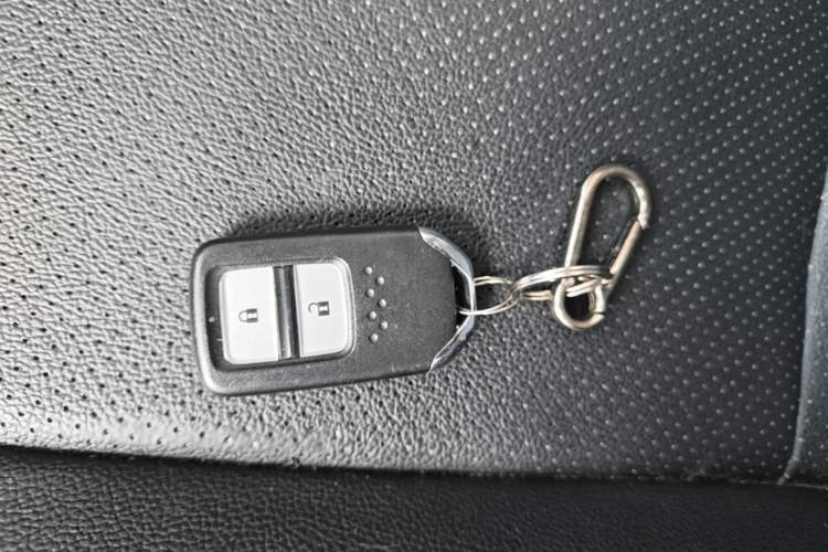 Used Honda Fit 2022 1.5L CVT Trendy Sunroof Edition Vehicle Key
