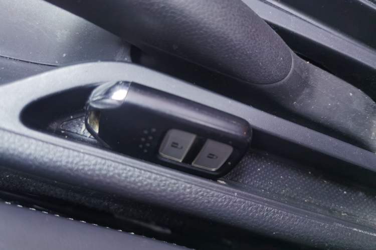 Used Honda Fit 2022 1.5L CVT Trendy Sunroof Edition Vehicle Key