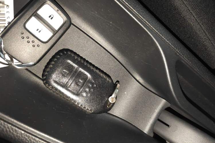 Used Honda Fit 2022 1.5L CVT Trendy Sunroof Edition Vehicle Key