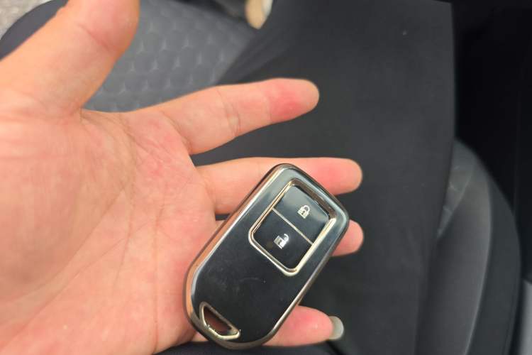 Used Honda Fit 2022 1.5L CVT Trendy Sunroof Edition Vehicle Key