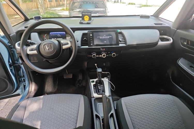 Used Honda Fit 2023 1.5L CVT Trend Edition Center Console