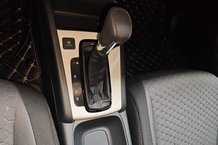 Used Honda Fit 2023 1.5L CVT Trend Edition Gear Lever