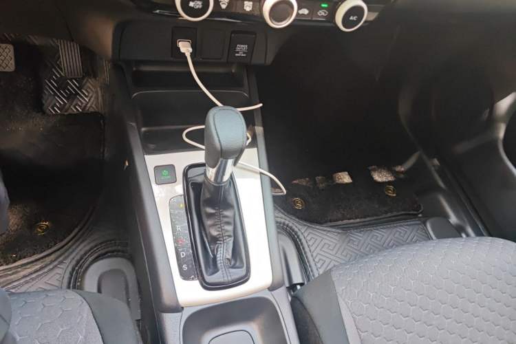 Used Honda Fit 2023 1.5L CVT Trend Edition Gear Lever