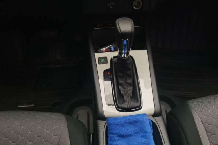 Used Honda Fit 2023 1.5L CVT Trend Edition Gear Lever