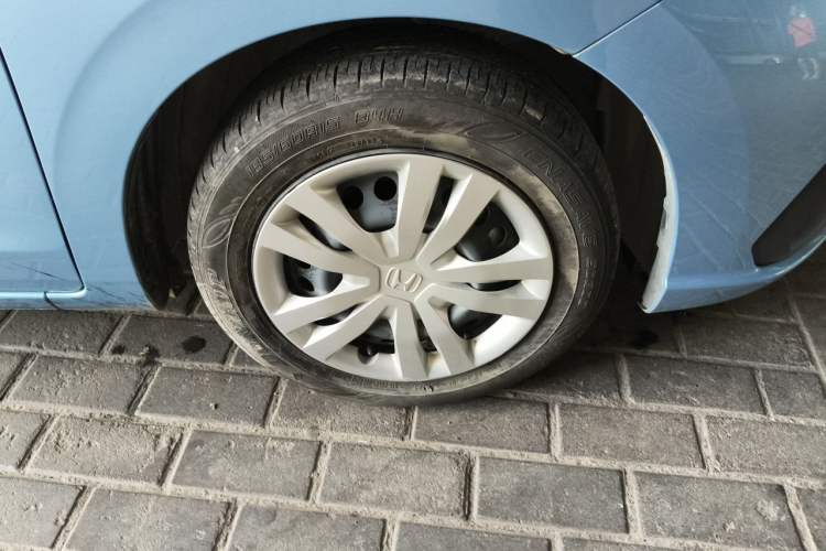 Used Honda Fit 2023 1.5L CVT Trend Edition Right Front Wheel Hub