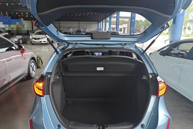 Used Honda Fit 2023 1.5L CVT Trend Edition Trunk