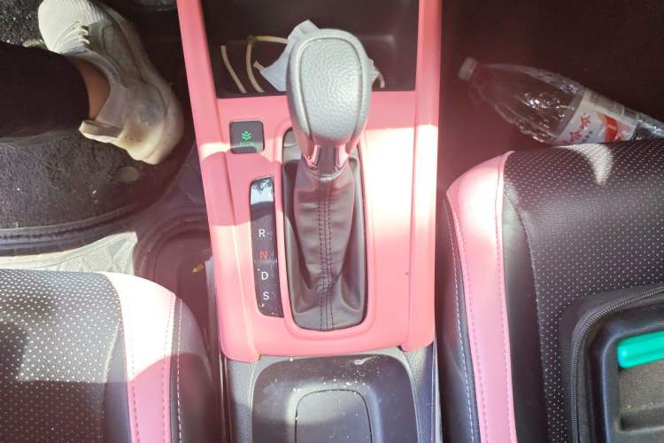 Used Honda Fit 2023 1.5L CVT Trend Edition Gear Lever