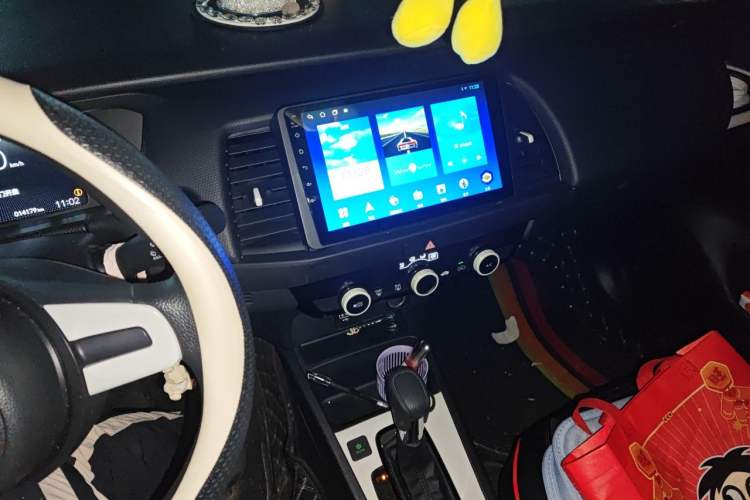 Used Honda Fit 2023 1.5L CVT Trend Edition Audio And AC Panel