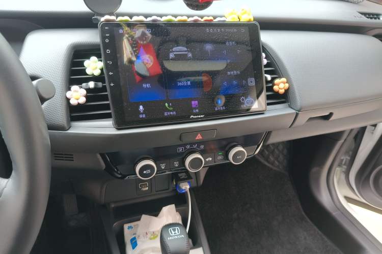 Used Honda Fit 2023 1.5L CVT Trend Edition Audio And AC Panel