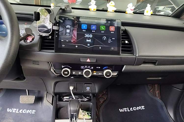 Used Honda Fit 2023 1.5L CVT Trend Edition Audio And AC Panel