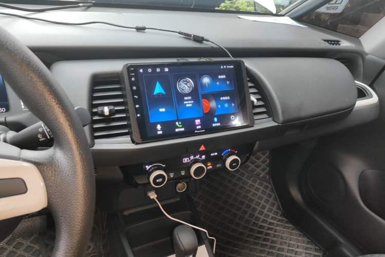 Used Honda Fit 2023 1.5L CVT Trend Edition Audio And AC Panel