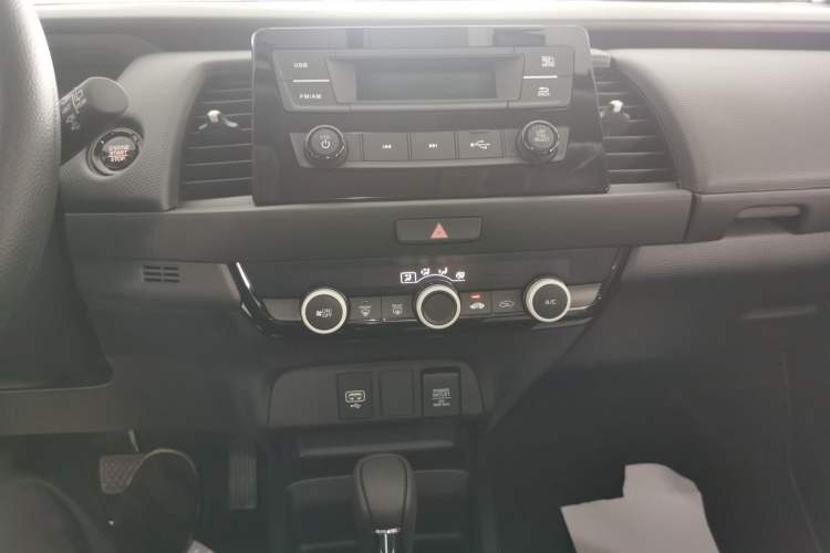Used Honda Fit 2023 1.5L CVT Trend Edition Audio And AC Panel