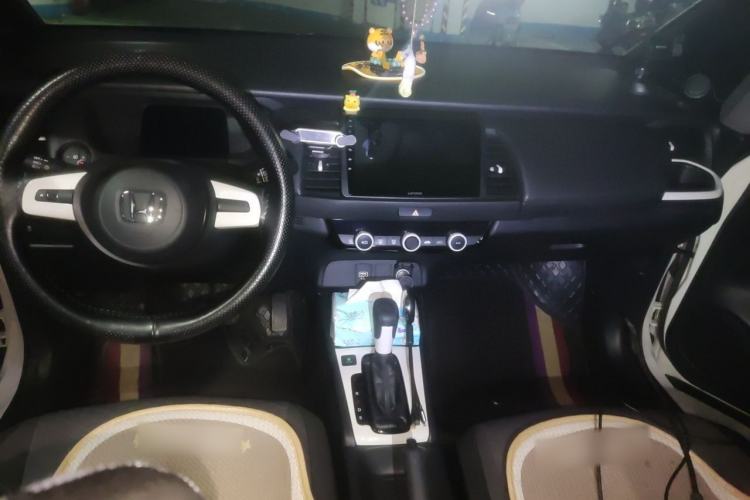 Used Honda Fit 2023 1.5L CVT Trend Edition Center Console