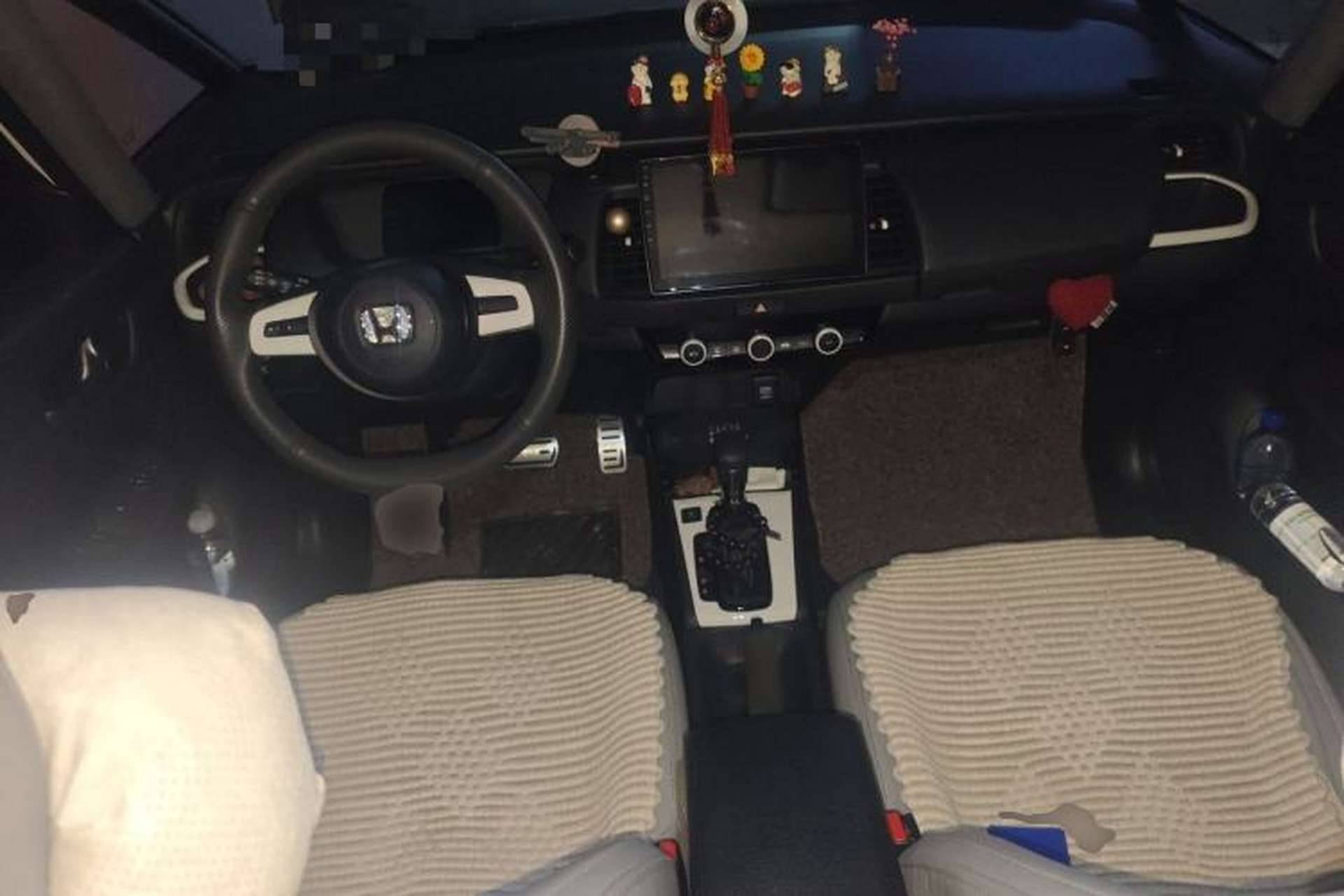 Used Honda Fit 2023 1.5L CVT Trend Edition Center Console