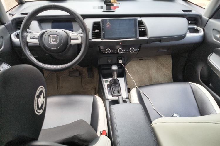 Used Honda Fit 2023 1.5L CVT Trend Edition Center Console