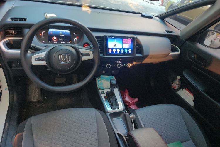 Used Honda Fit 2023 1.5L CVT Trend Edition Center Console