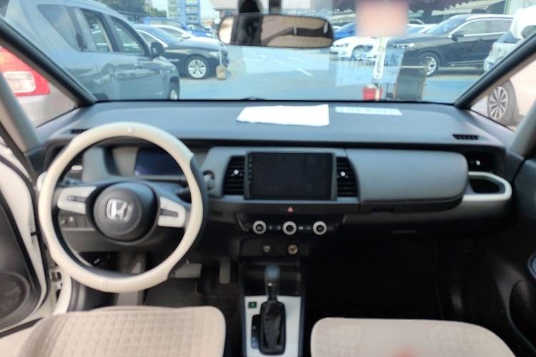 Used Honda Fit 2023 1.5L CVT Trend Edition Center Console