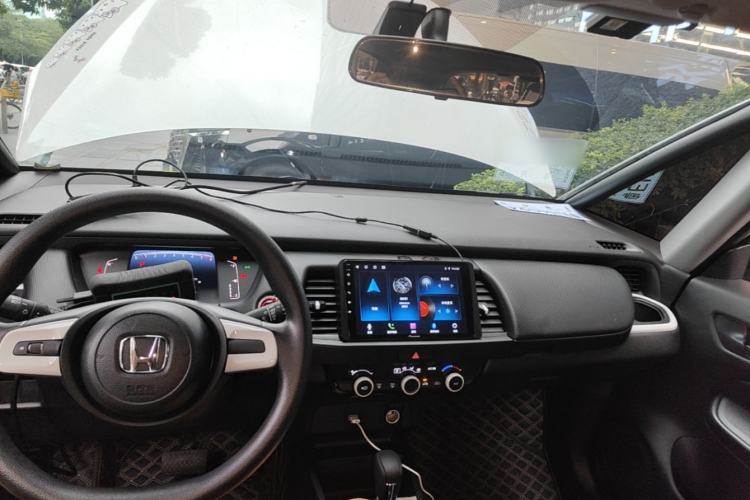 Used Honda Fit 2023 1.5L CVT Trend Edition Center Console