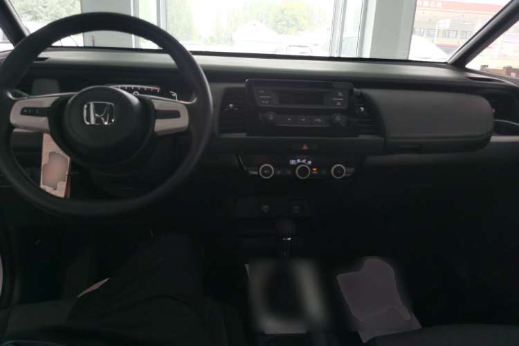 Used Honda Fit 2023 1.5L CVT Trend Edition Center Console