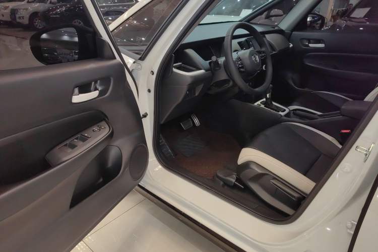 Used Honda Fit 2023 1.5L CVT Trendy Runner Pro Edition Driver Seat