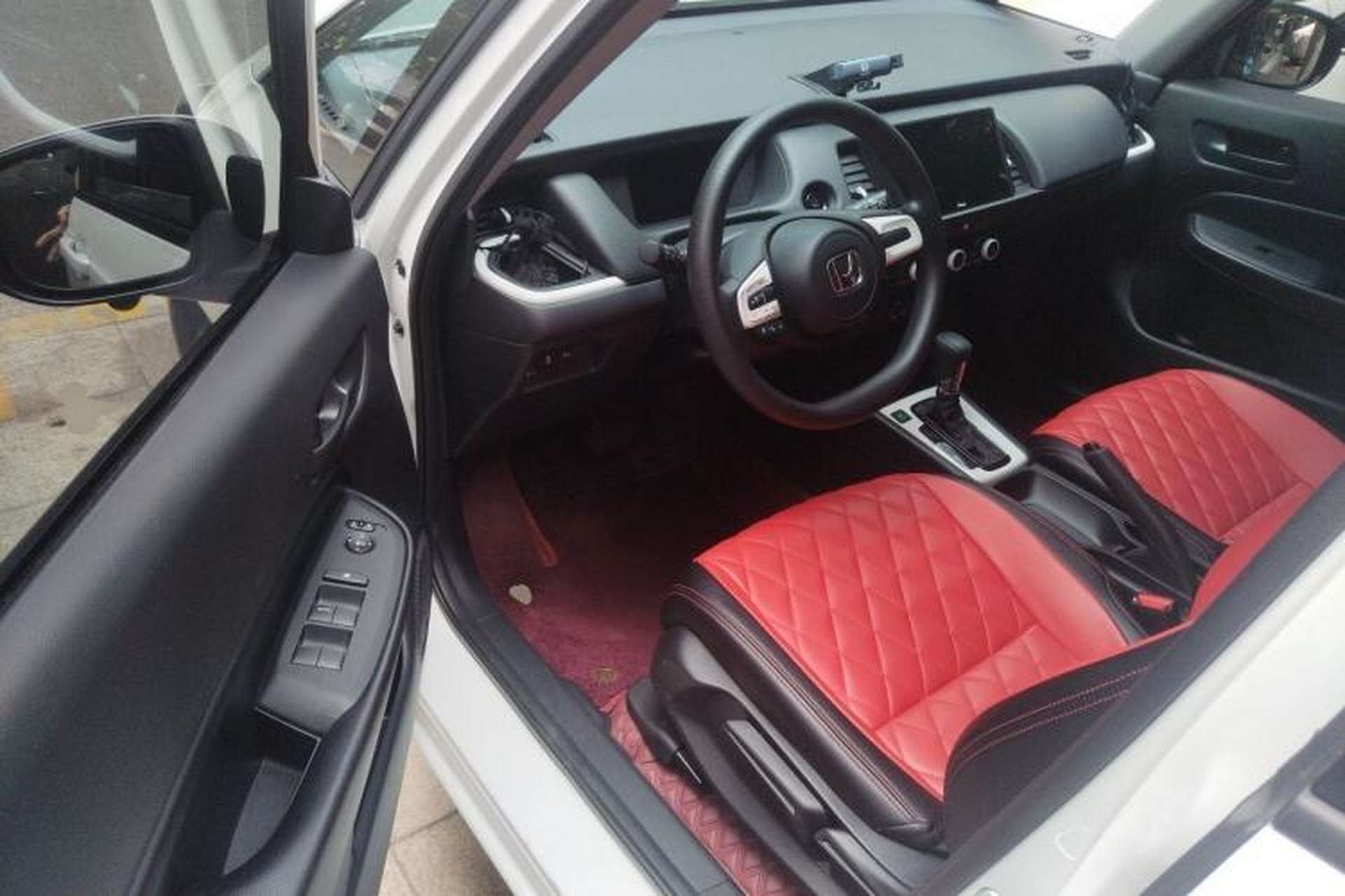 Used Honda Fit 2023 1.5L CVT Trend Edition Driver Seat