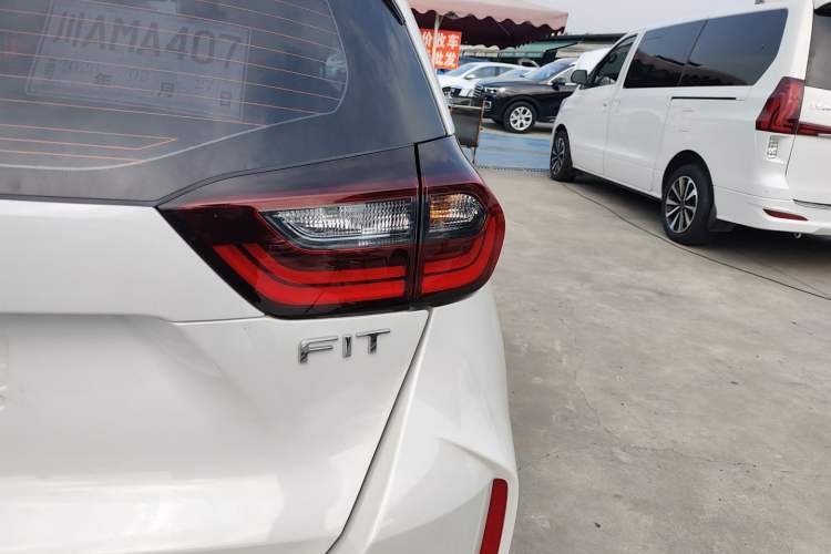 Used Honda Fit 2023 1.5L CVT Trend Edition Exterior 3