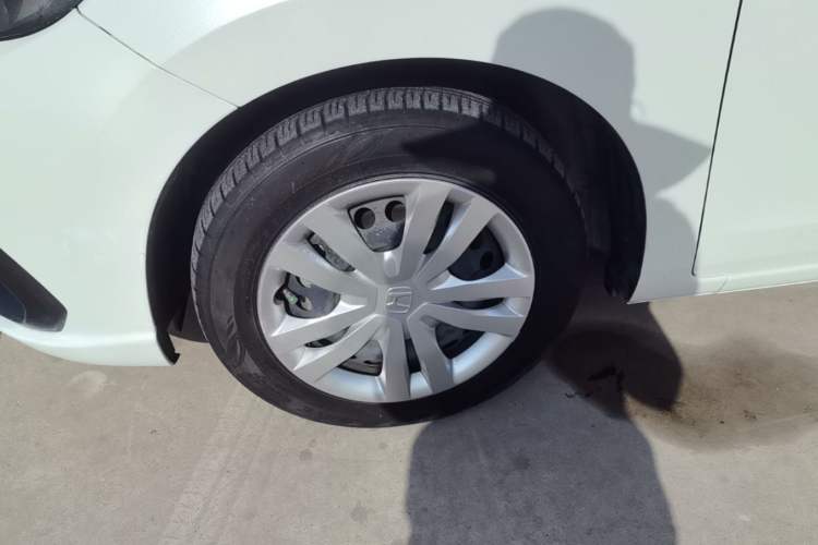 Used Honda Fit 2023 1.5L CVT Trend Edition Exterior 4