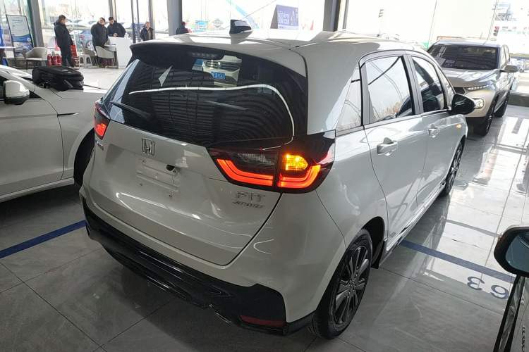 Used Honda Fit 2023 1.5L CVT Trendy Sports Edition Exterior 5