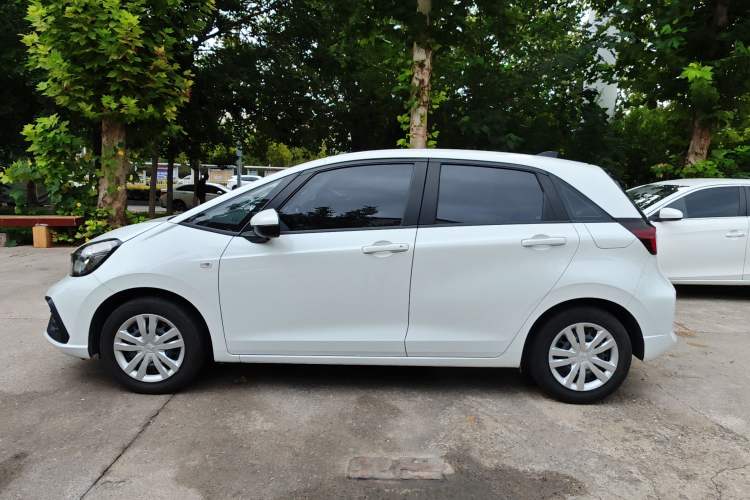 Used Honda Fit 2023 1.5L CVT Trend Edition Exterior 5