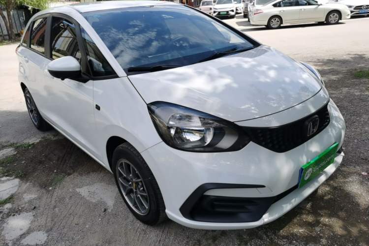 Used Honda Fit 2023 1.5L CVT Trend Edition Front Right 45 Deg